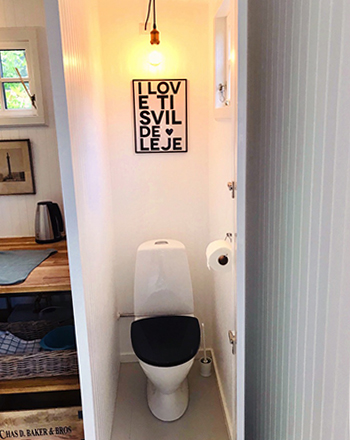 Simply_Boheme_toiletrum_indretning_tiny_houses_kolonihavehus